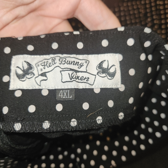 Black with white polka dots capri pants. - Picture 2 of 4